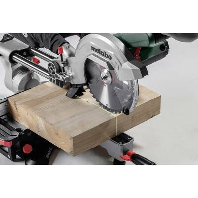 Metabo KGS 216 M GL skracovacia a úkosová píla so zeleným laserom 619260010
