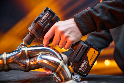 DeWalt McLaren DCF92MP2T aku rázový uťahovák 1/2" 18V 2x5,0Ah aku