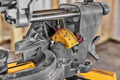 DeWalt FlexVolt DCS781N aku pokosová píla 305mm, 18V bez aku