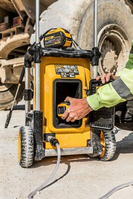 DeWalt DCMPW1600N aku vzsokotlakový čistič 110 bar, 2x18V, bez aku