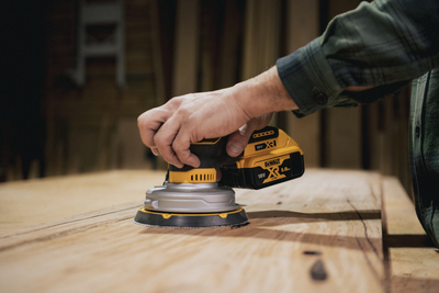 DeWalt DCW230N aku excentrická brúska 150mm, 18V bez aku