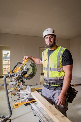 DeWalt DCS782N pokosová píla 305mm, 18V bez aku