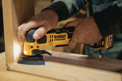 DeWalt DCS358N aku multifunkčná oscilačná brúska 18V bez aku