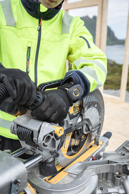 DeWalt DCS782N pokosová píla 305mm, 18V bez aku