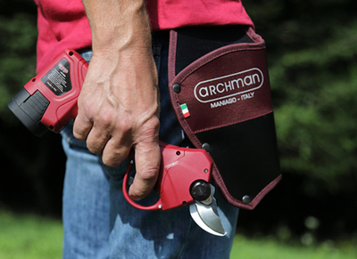 Archman FE04-25 aku nožnice na konáre 16,8V 2x2,0Ah aku