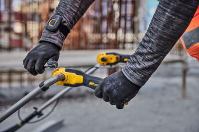DeWalt Powershift DCPS330 aku sťahovacia vibračná lišta