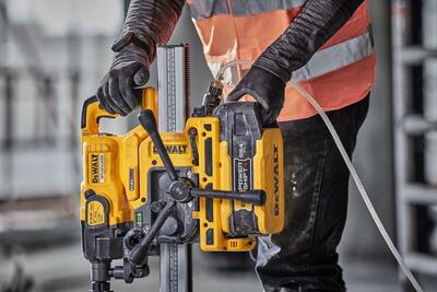 DeWalt Powershift DCPS151 stojan na jadrovú vŕtačku