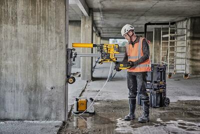 DeWalt Powershift DCPS151 stojan na jadrovú vŕtačku