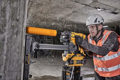 DeWalt Powershift DCPS151 stojan na jadrovú vŕtačku