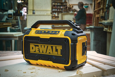 DeWalt DCR011 aku reproduktor s Bluetooth, 12V-54V, bez aku