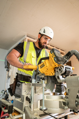 DeWalt DCS782N pokosová píla 305mm, 18V bez aku