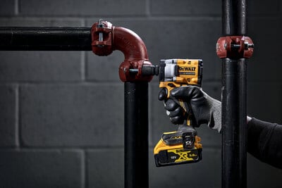 DeWalt DCF921N aku rázový uťahovák 610Nm, 18V bez aku