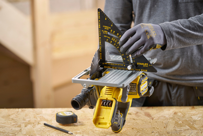 Stanley STHT46056-0 nastavitelný tesařský úhelník QuickSquare 180 mm