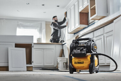 DeWalt FlexVolt DCC1018N aku kompresor 18V, bez aku