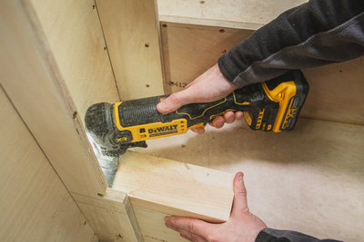 Copy - DeWalt DCS359NT akumulátorová multifunkční oscilační bruska 18V bez akumulátoru v Tstaku