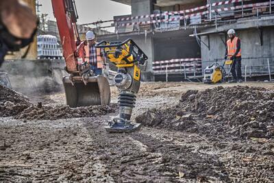 DeWalt Powershift aku vibračný pech bez aku