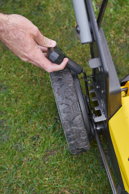 Stanley FatMax V20 SFMCMWS251P aku kosačka s pojazdom 18V 2x6,0Ah aku