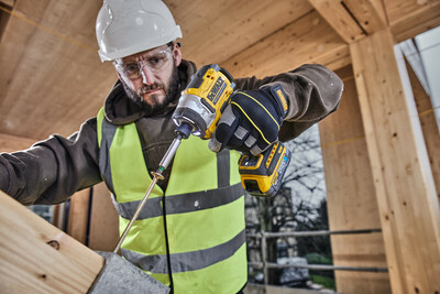 DeWalt DCF860NT aku rázový uťahovák 1/4", 282Nm bez aku v Tstaku
