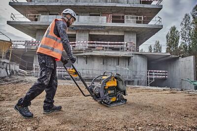 DeWalt Powershift DCPS7154N vibračná doska 100kg