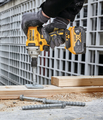 DeWalt DCF894HP2 aku bezuhlíkový rázový uťahovač 18V 2x5,0Ah