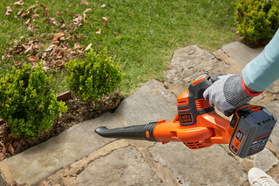 Black&Decker GWC1820PC záhradný fukár 18V 1x2,0Ah aku