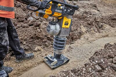 DeWalt Powershift aku vibračný pech bez aku