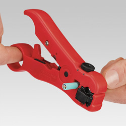 Knipex odizolovací nástroj pre koaxiálne káble, 125 mm 16 60 06 SB
