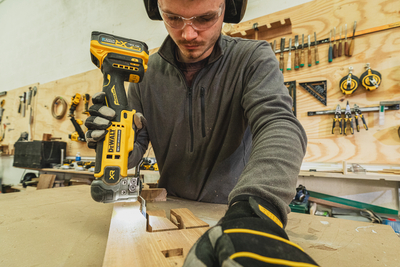 DeWalt DCS359NT akumulátorová multifunkční oscilační bruska 18V bez akumulátoru v Tstaku