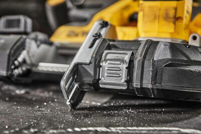 DeWalt DCS378N pásová píla 18V bez aku
