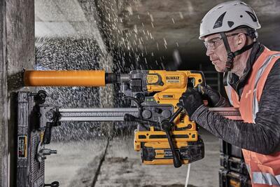DeWalt Powershift DCPS151 stojan na jadrovú vŕtačku