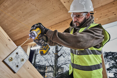 DeWalt DCF860NT aku rázový uťahovák 1/4", 282Nm bez aku v Tstaku