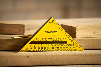 Stanley STHT46012-0 tesársky uholník QuickSquare 180 mm