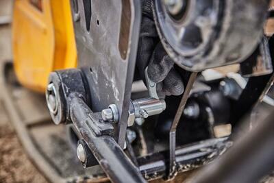 DeWalt Powershift DCPS7154N vibračná doska 100kg