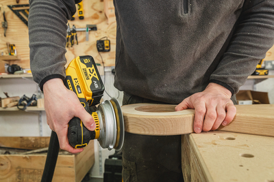 DeWALT DCW211N akumulátorová excentrická bruska 125mm, 18V bez akumulátoru