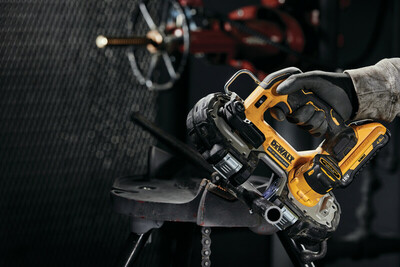 DeWalt DCS377N aku pásová píla kov 46mm 18V bez aku