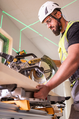 DeWalt DCS782N pokosová píla 305mm, 18V bez aku