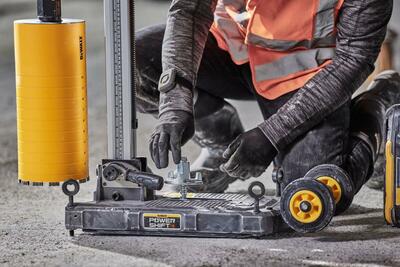 DeWalt Powershift DCPS151 stojan na jadrovú vŕtačku