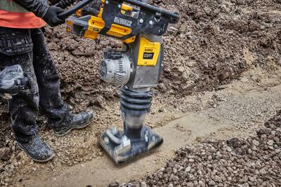 DeWalt Powershift aku vibračný pech bez aku