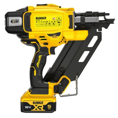 DeWalt DCN930P2 tesárska klincovačka 50-90mm, 18V, 2x 5,0Ah aku