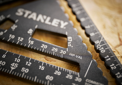 Stanley FatMax STHT46101-0 tesársky uholník QuickSquare 180 mm