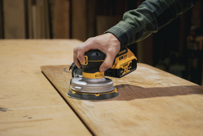 DeWalt DCW230N aku excentrická brúska 150mm, 18V bez aku