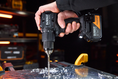 DeWalt McLaren DCD81MP2T aku pvŕtačka 18V 2x5,0Ah aku