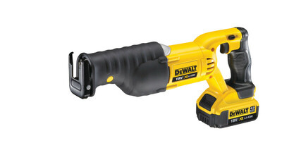 DeWalt DCS380M2 aku mečová píla 18V 2x4,0Ah aku