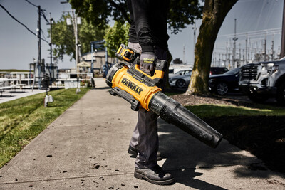 DeWalt FlexVolt DCMBL777X1 aku záhradný fukár 54V, 1x3,0Ah aku