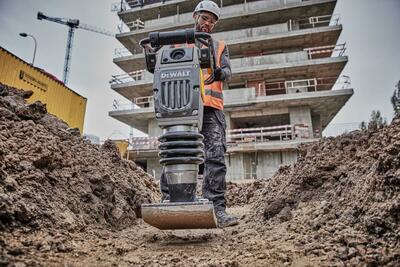 DeWalt Powershift aku vibračný pech bez aku