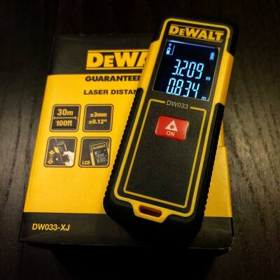 DeWalt laserový dialkomer 30m DW033