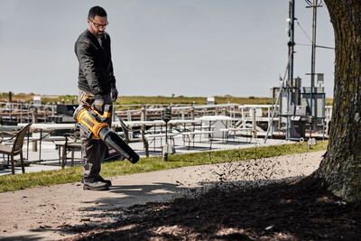 DeWalt FlexVolt DCMBL777X1 aku záhradný fukár 54V, 1x3,0Ah aku