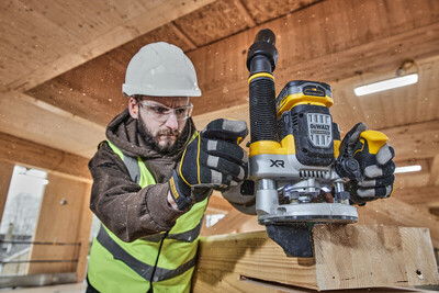 DeWalt DCW620H2 aku horná fréza 18V, 2x 5,0Ah aku Powerstack
