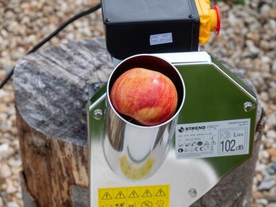 Strend Pro EFC-2, Drvič na ovocie, jablká,  550 W, 1 lit., 200 kg/hod.