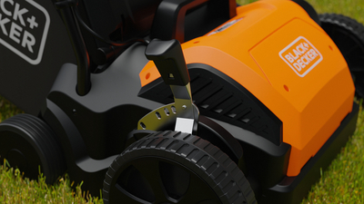 Black&Decker BEOEP320 prevzdušňovač trávnika 2v1